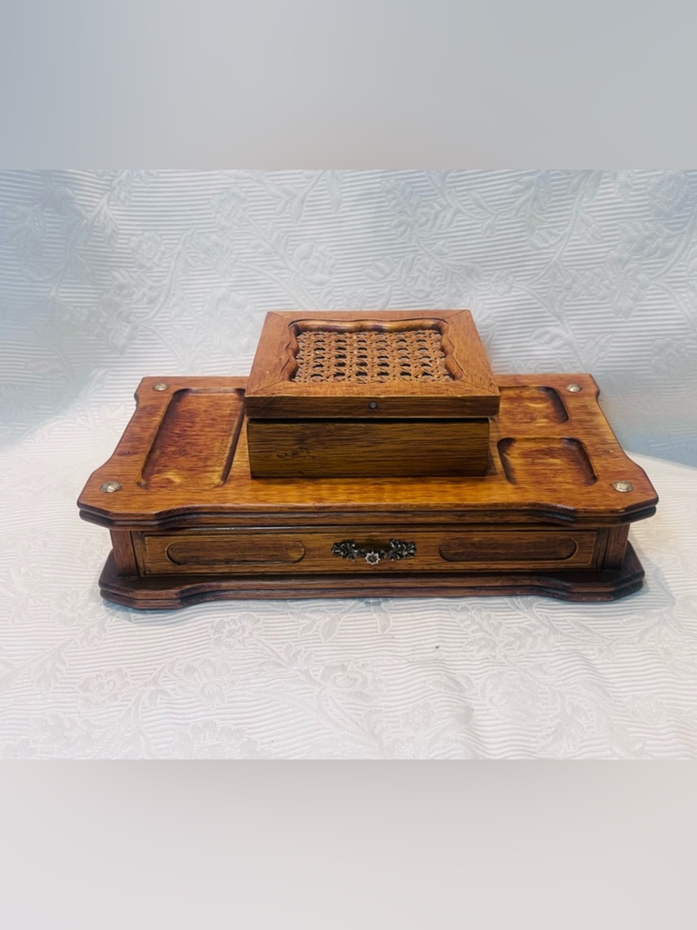 Vtg Wood Jewelry Chest Box Dresser
Top Trinket Wicker Retro Multiple
Compartment